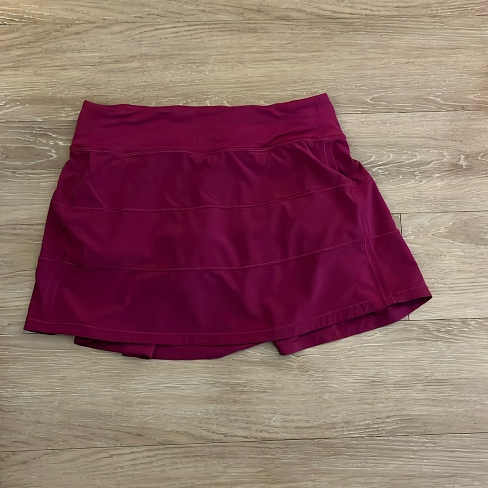 EUC Lululemon Size 6 Pace Rival Mid-Rise Skirt Long